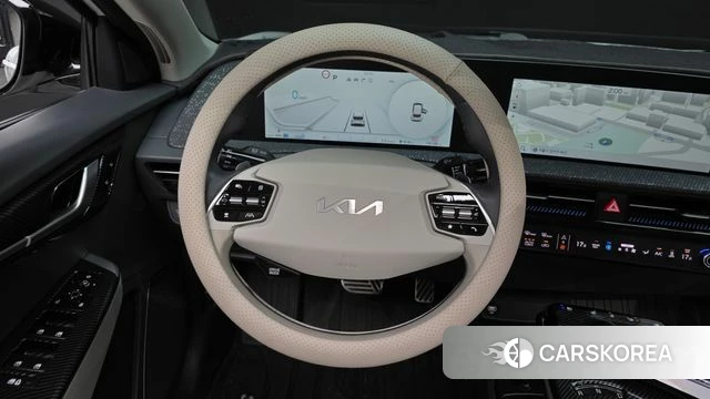 Kia EV6 2023 Белый из Кореи, фото 4