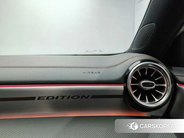 Mercedes-Benz Class A 2019 Белый из Китая, фото 4