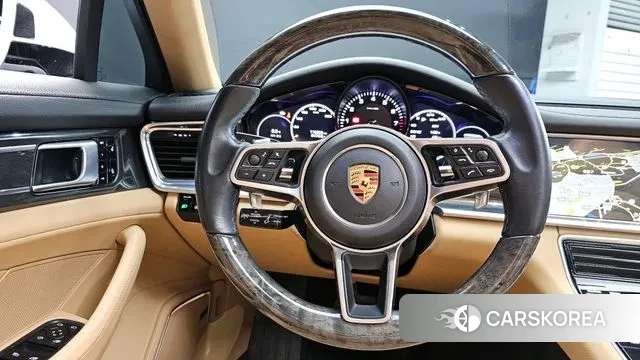 Porsche Panamera (971) 2018 Белый из Кореи, фото 4