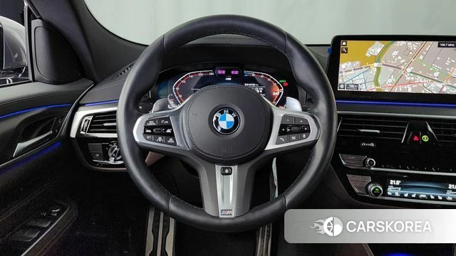 BMW 6 Series GT (G32) 2023 Серебристо-серый из Кореи, фото 4