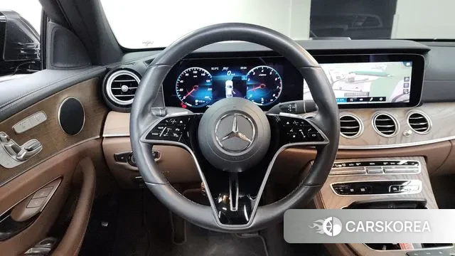 Mercedes-Benz E-Class W213 2022 Серый из Кореи, фото 4