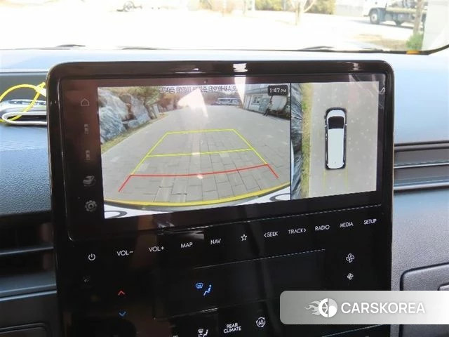 Hyundai Staria 2023 Желтый из Кореи, фото 4