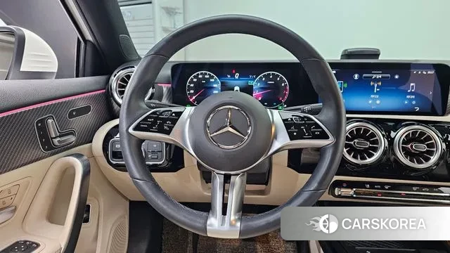 Mercedes-Benz A-Class W177 2024 Белый из Кореи, фото 4