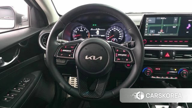 Kia The New K3 2nd generation 2024 Белый из Кореи, фото 4