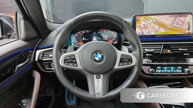 BMW 5 Series (G30) 2023 Серый из Кореи, фото 4