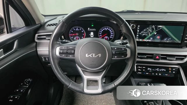 Kia K5 3rd generation 2023 Черный из Кореи, фото 4