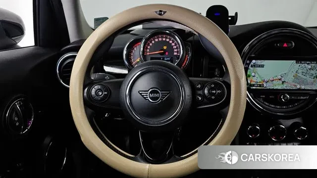 Mini Cooper 2019 Жемчужный цвет из Кореи, фото 4