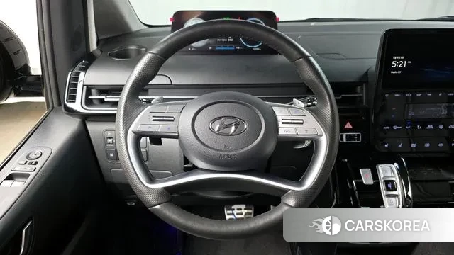 Hyundai Staria 2023 Черный из Кореи, фото 4