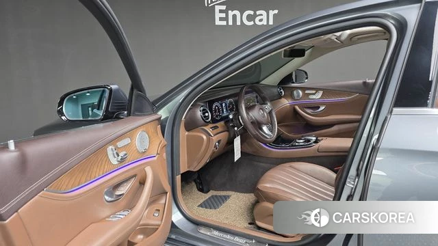 Mercedes-Benz E-Class W213 2018 Серый из Кореи, фото 4