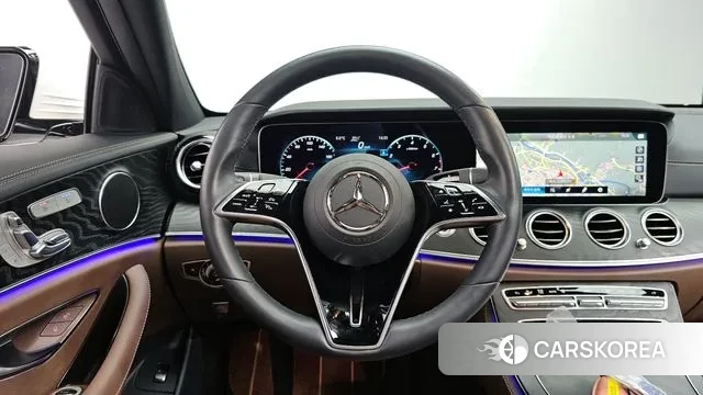 Mercedes-Benz E-Class W213 2023 Белый из Кореи, фото 4