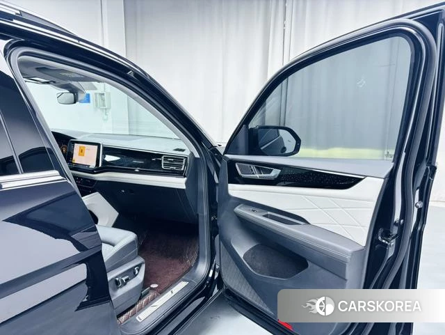 Volkswagen Tourang 2024 Черный из Китая, фото 4