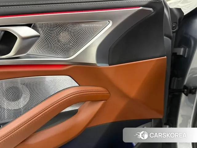 BMW 8 Series (G15) 2022 Серый из Кореи, фото 4