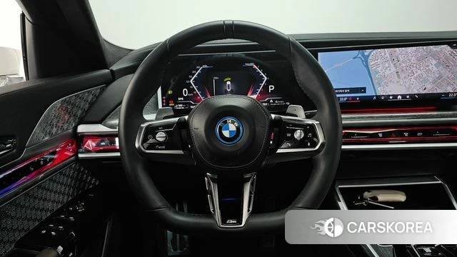 BMW 7 Series (G70) 2023 Белый из Кореи, фото 4