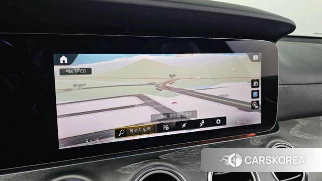 Mercedes-Benz E-Class W213 2022 Белый из Кореи, фото 4