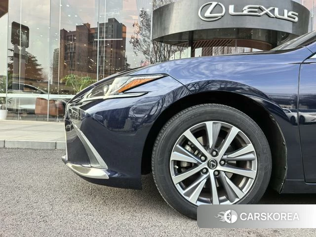 Lexus ES 2021 Синий из Китая, фото 4