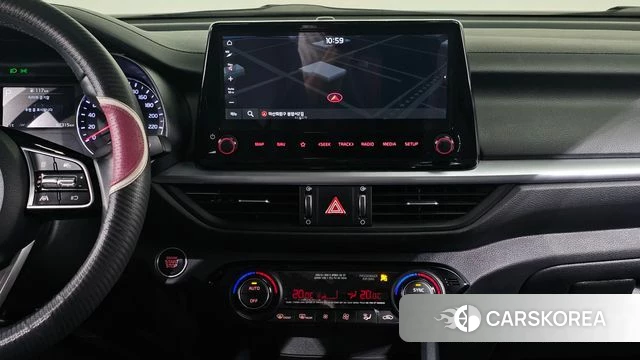 Kia The New K3 2nd generation 2021 Белый из Кореи, фото 4