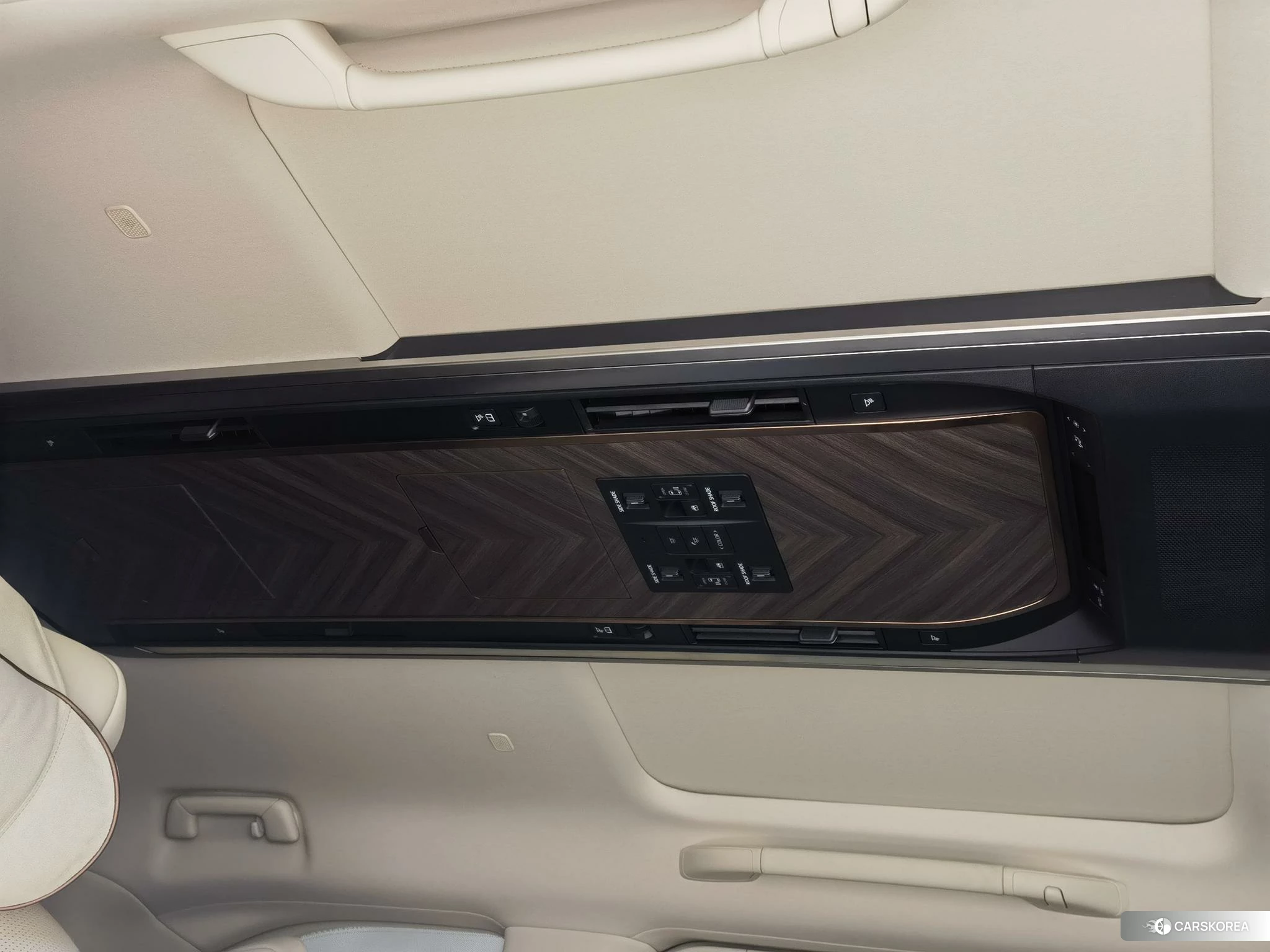Lexus LM 2025 Белый из Китая, фото 4