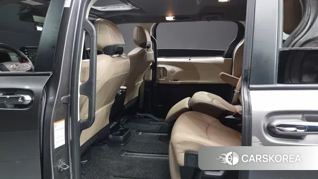 Toyota Sienna 4th Generation 2022 Песочный из Кореи, фото 4