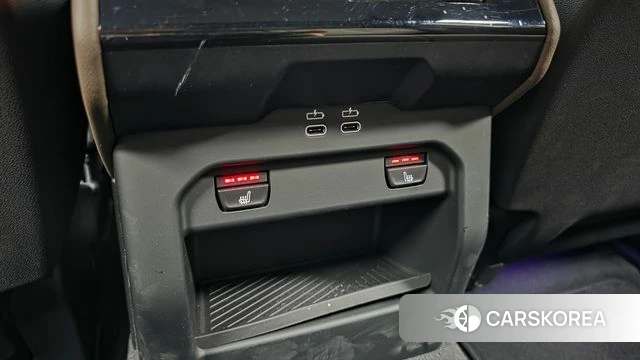 BMW 5 Series (G60) 2025 Белый из Кореи, фото 4