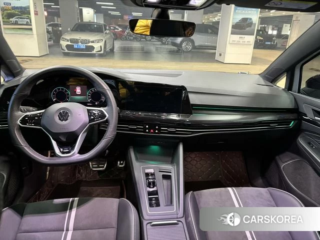 Volkswagen Golf 2024 Белый из Китая, фото 4