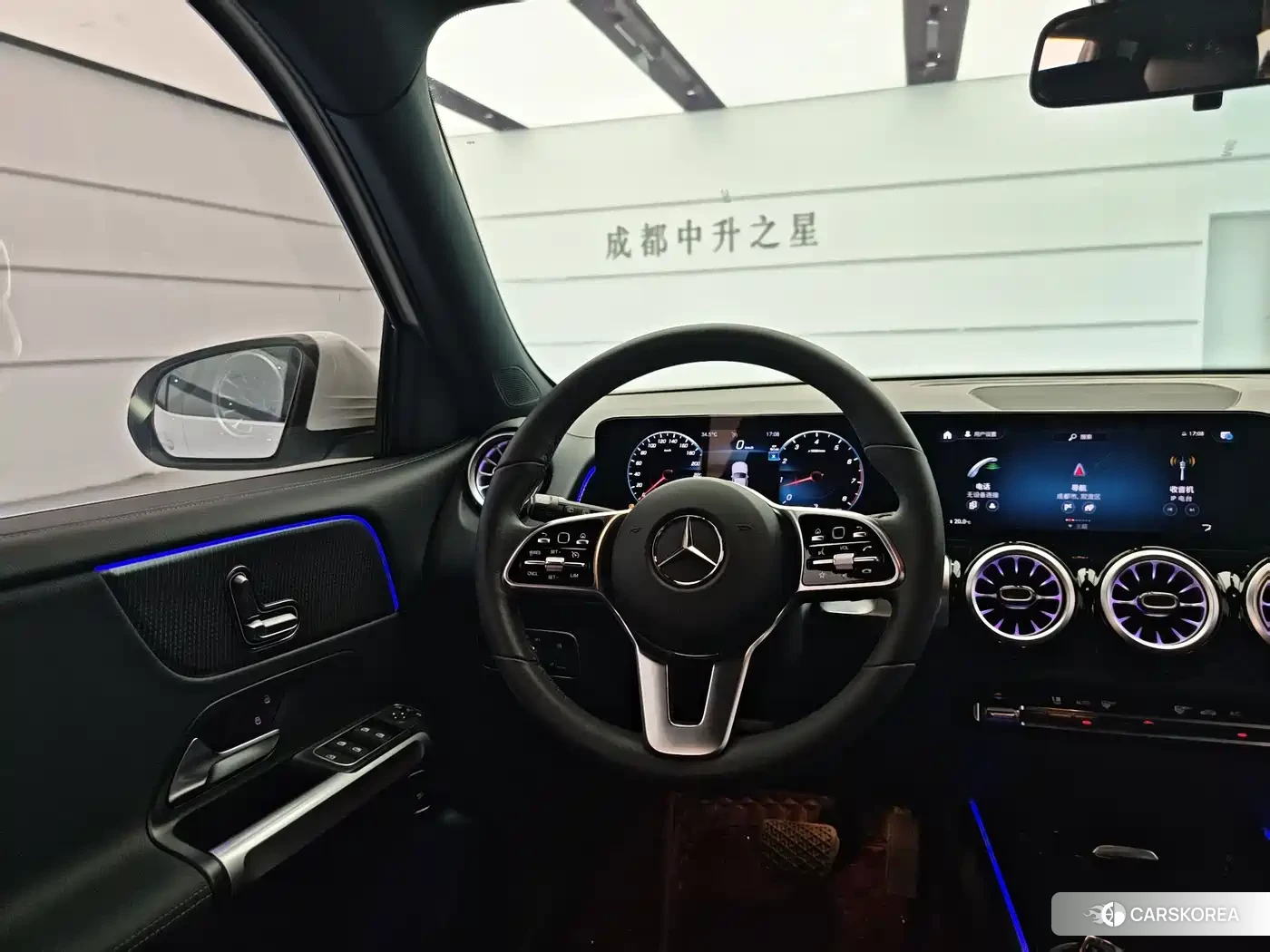 Mercedes-Benz GLB 2023 Белый из Китая, фото 4