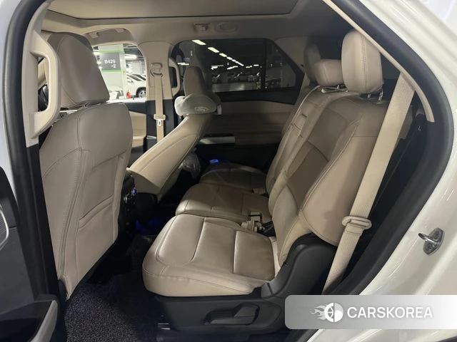 Ford Explorer 6th Generation 2021 Белый из Кореи, фото 4