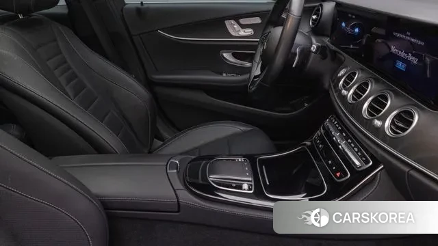 Mercedes-Benz E-Class W213 2022 Синий из Кореи, фото 4