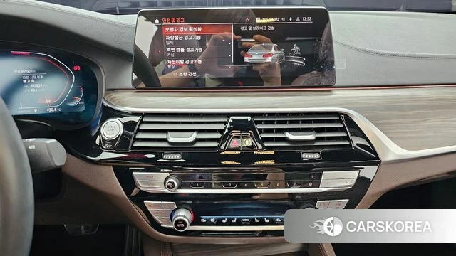 BMW 5 Series (G30) 2019 Светло-серебряный цвет из Кореи, фото 4