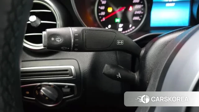 Mercedes-Benz C-Class W205 2019 Белый из Кореи, фото 4