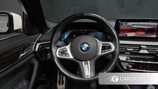 BMW 5 Series (G30) 2021 Белый из Кореи, фото 4