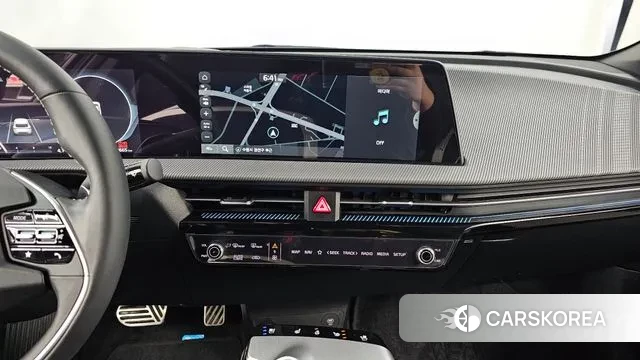 Kia EV6 2022 Серебряный из Кореи, фото 4