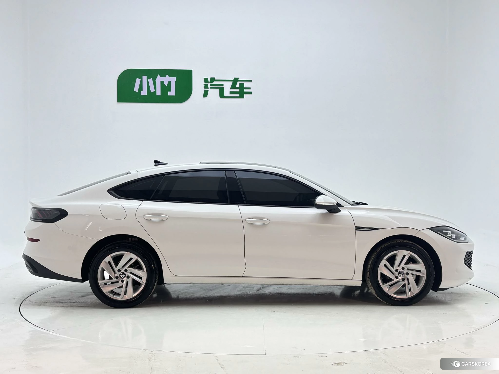 Volkswagen Lingdu 2023 Белый из Китая, фото 4