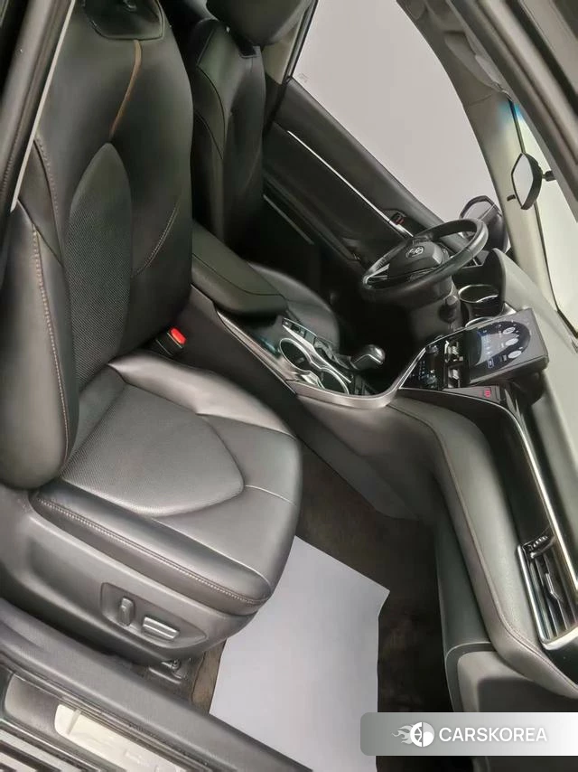 Toyota Camry 2023 Черный из Китая, фото 4