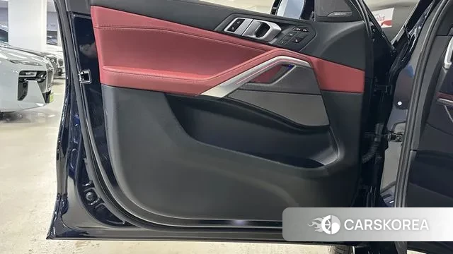 BMW X6 (G06) 2021 Черный из Кореи, фото 4