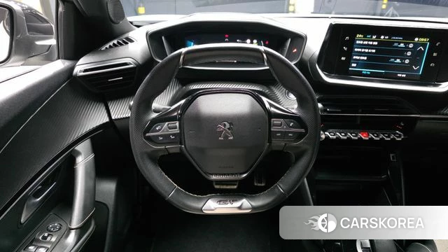 Peugeot e-2008 second generation 2021 Белый из Кореи, фото 4