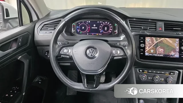 Volkswagen Tiguan Allspace 2020 Белый из Кореи, фото 4