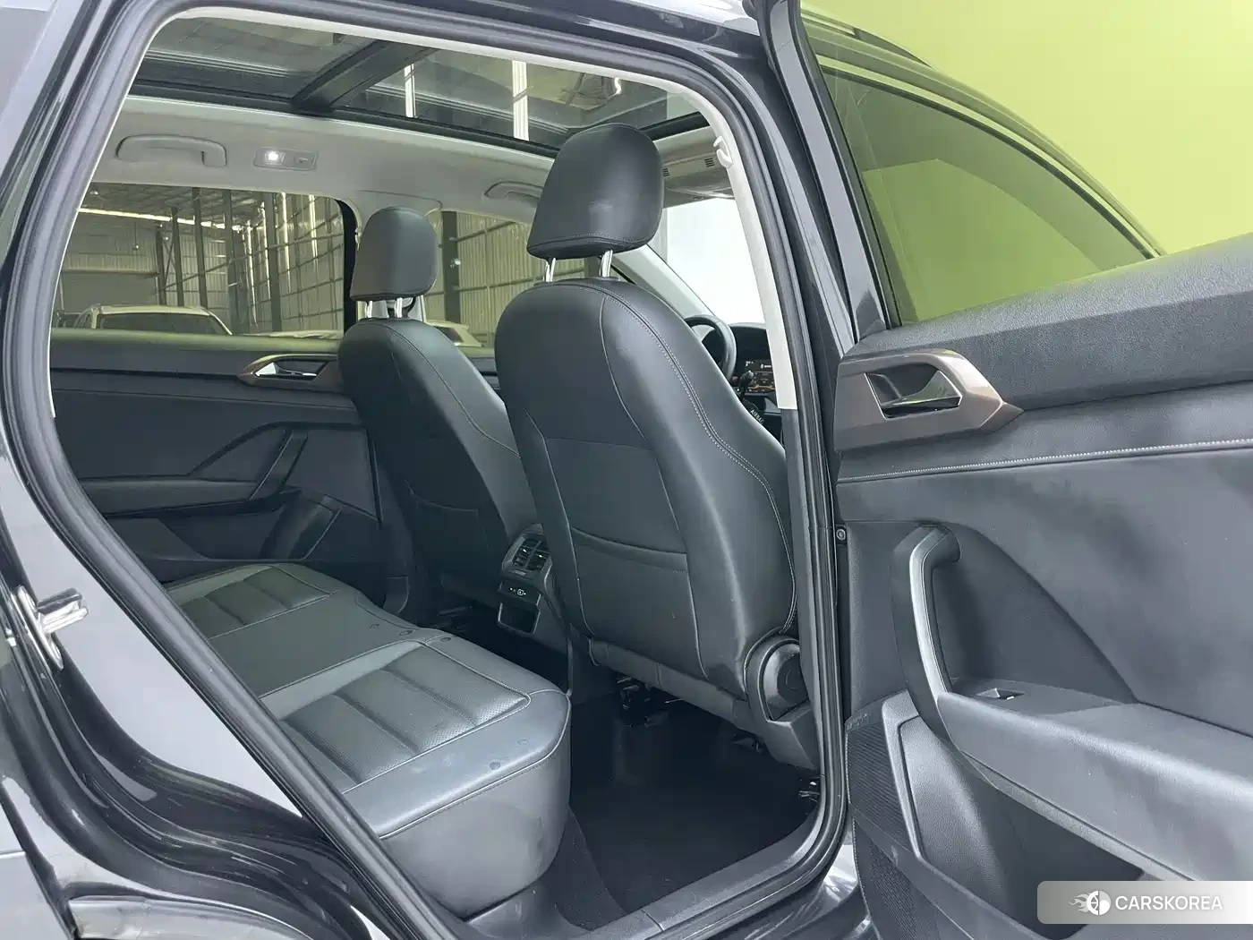 Volkswagen Tharu 2022 Silver/gray из Китая, фото 4