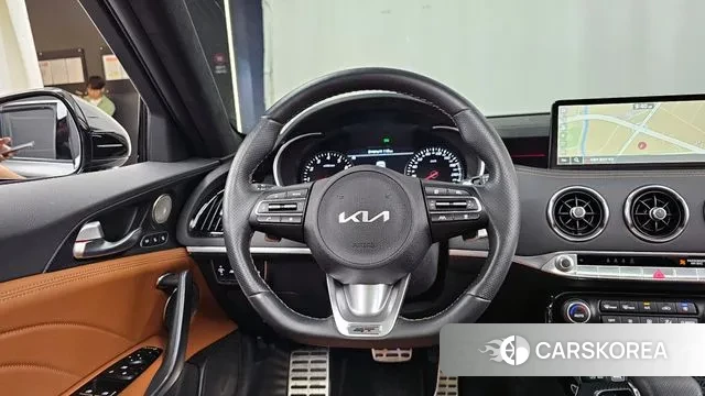 Kia Stinger Meister 2023 Серебристо-серый из Кореи, фото 4
