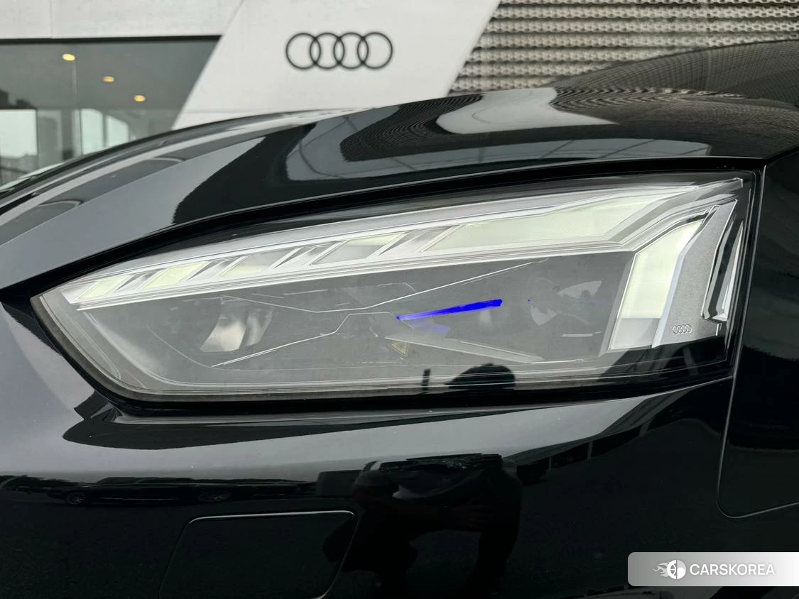 Audi S5 2023 Черный из Китая, фото 4