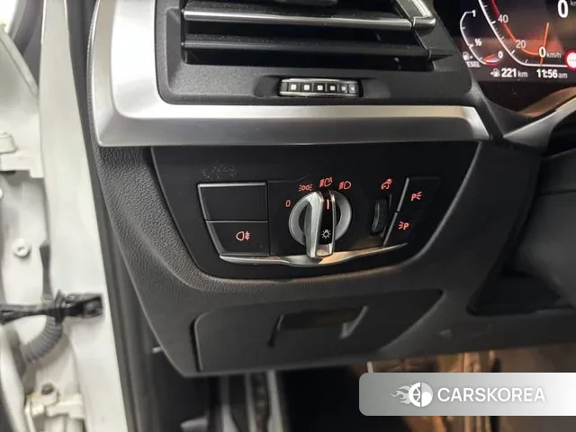 BMW X4 (G02) 2023 Белый из Кореи, фото 4