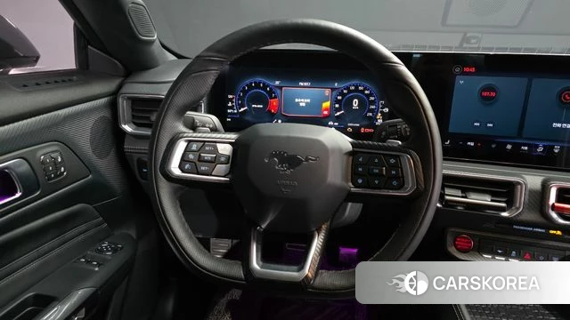 Ford Mustang 7th Generation 2024 Черный из Кореи, фото 4
