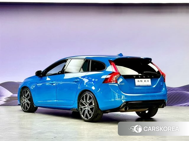 Volvo V60 2019 Синий из Китая, фото 4