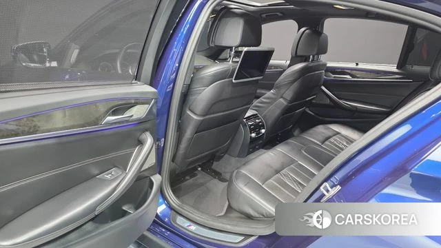 BMW 5 Series (G30) 2018 Синий из Кореи, фото 4