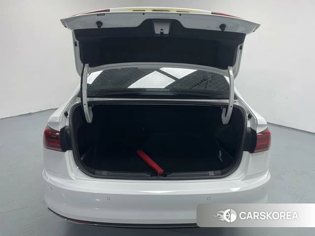 Volkswagen Bora 2022 Белый из Китая, фото 4