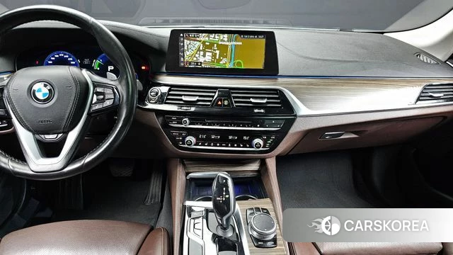 BMW 5 Series (G30) 2019 Белый из Кореи, фото 4