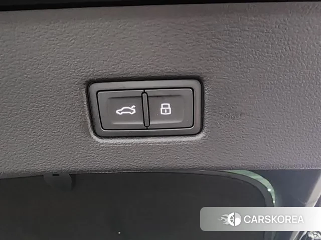 Audi S7 (4K) 2023 Черный из Кореи, фото 4