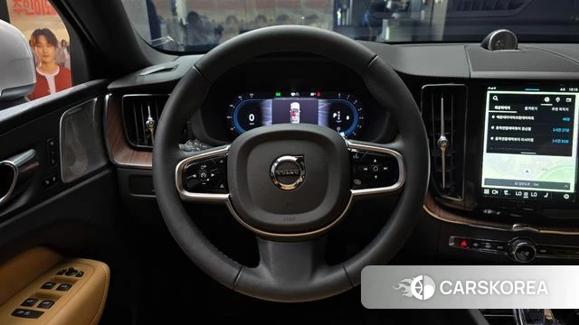 Volvo XC60 second Generation 2024 Серебристо-серый из Кореи, фото 4