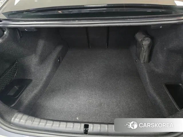 BMW 5 Series (G30) 2023 Серый из Кореи, фото 4