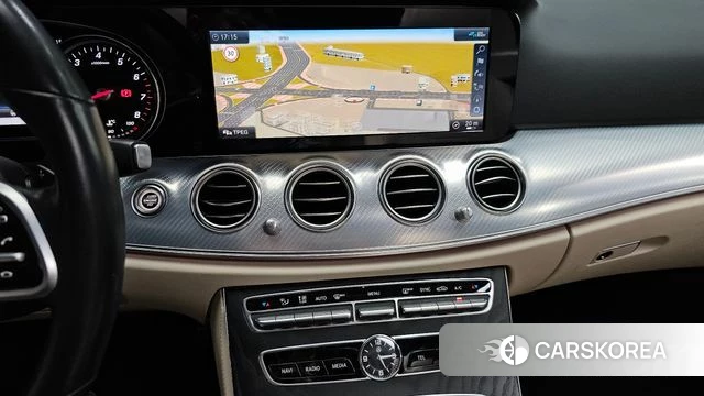 Mercedes-Benz E-Class W213 2020 Белый из Кореи, фото 4