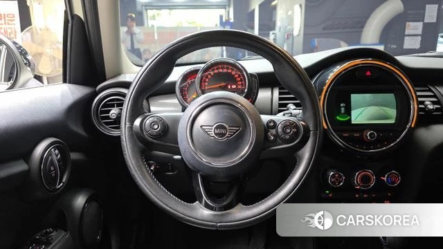 Mini Cooper 2018 Жемчужный цвет из Кореи, фото 4